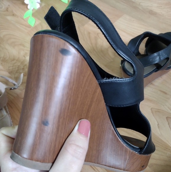 American Eagle Wedges 8.5 - Picture 3 of 5